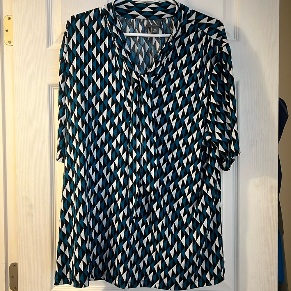 Worthington short sleeve blouse with neck tie size 0x